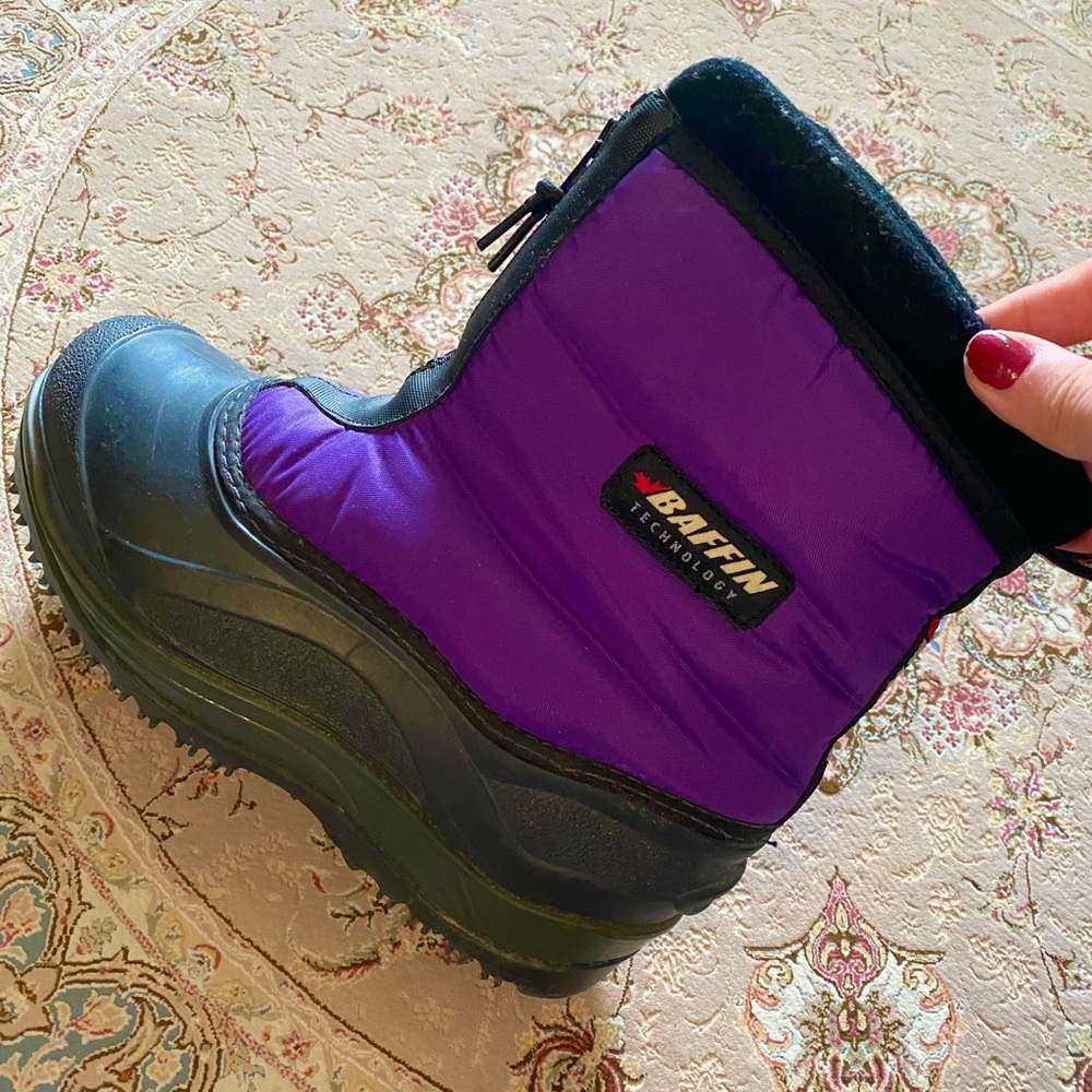 Snow shoes for woman
